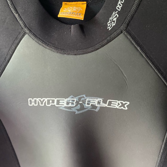 NWOT Mens Hyperflex Cyclone VYRL 50/50 Neoprene Long Sleeve Wetsuit Shirt Size M - Picture 3 of 5